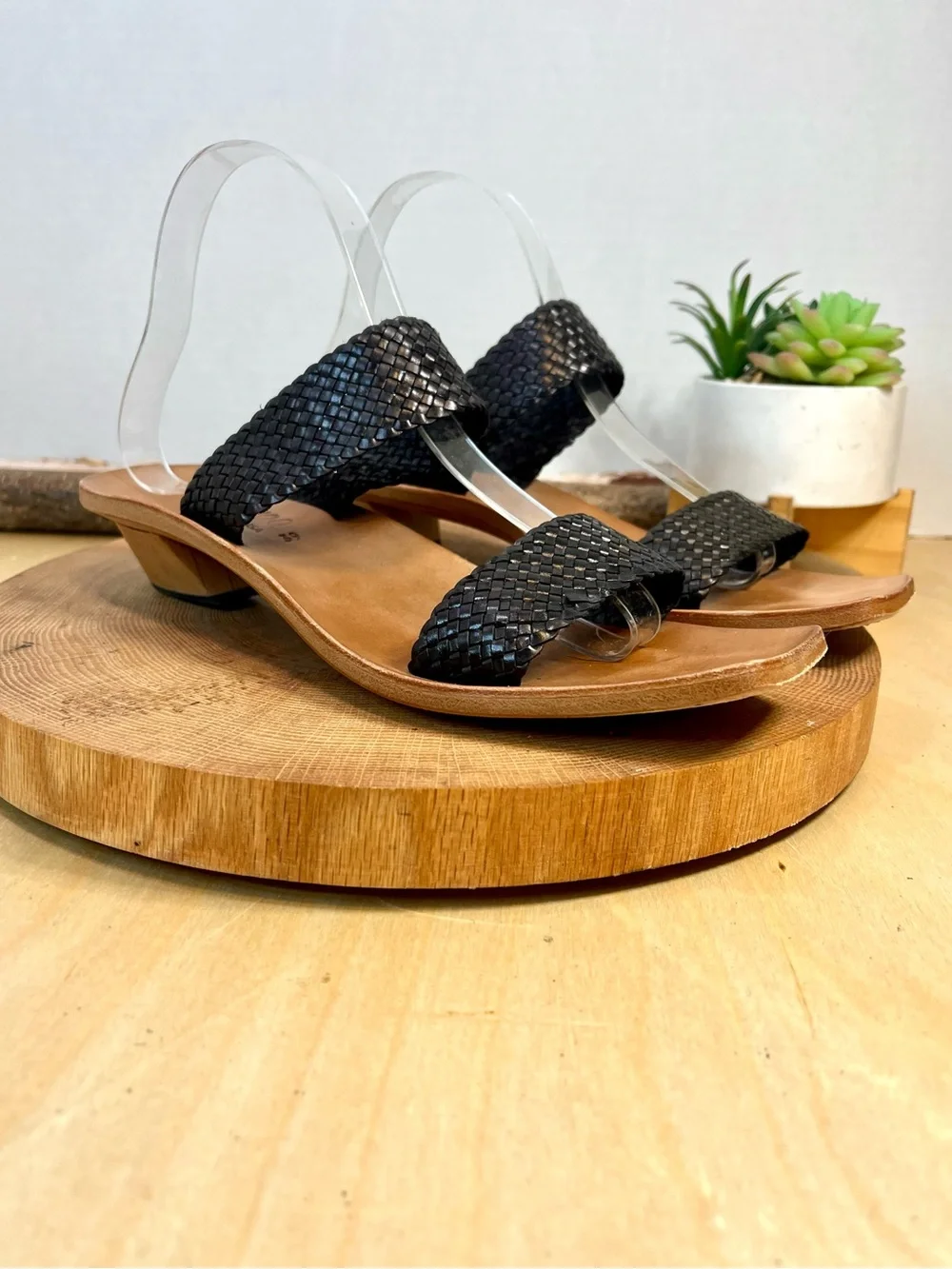 Cydwoq Parallel Kitten Heel Woven Strap Sandals in Black Size 39.5